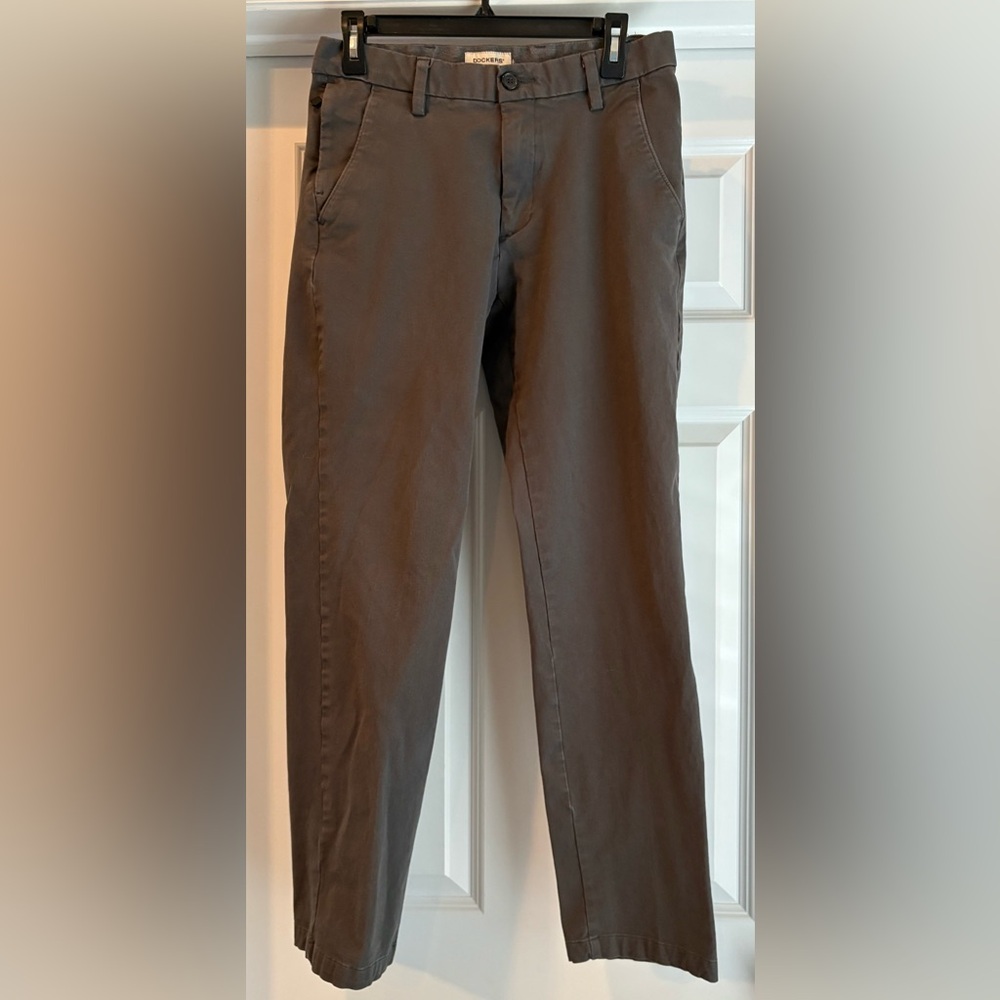 Men's Dockers Gray Chino Pants